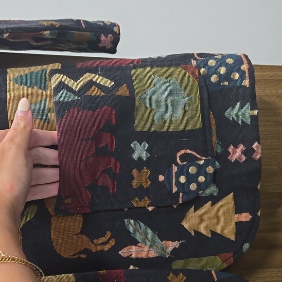 Vintage Moose/Bear/Canoe Outdoors Nature Jacket-Size Large (Vintage 11/12) - Picture 9 of 16